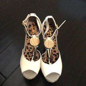 Jessica Simpson wedge shoes